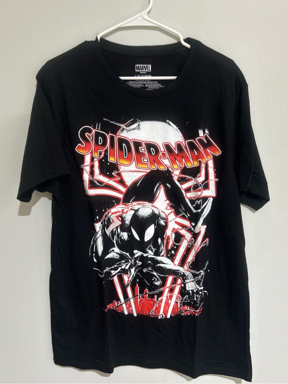 MARVEL SPIDER-MAN MENS LARGE 42-44 T-SHIRT MAD ENGINE NWOT TAGLESS GRAPHIC PRINT